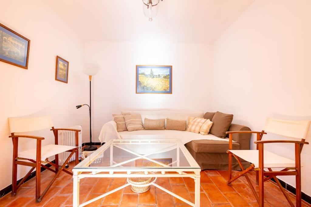 Corral Oasis * Sevilla